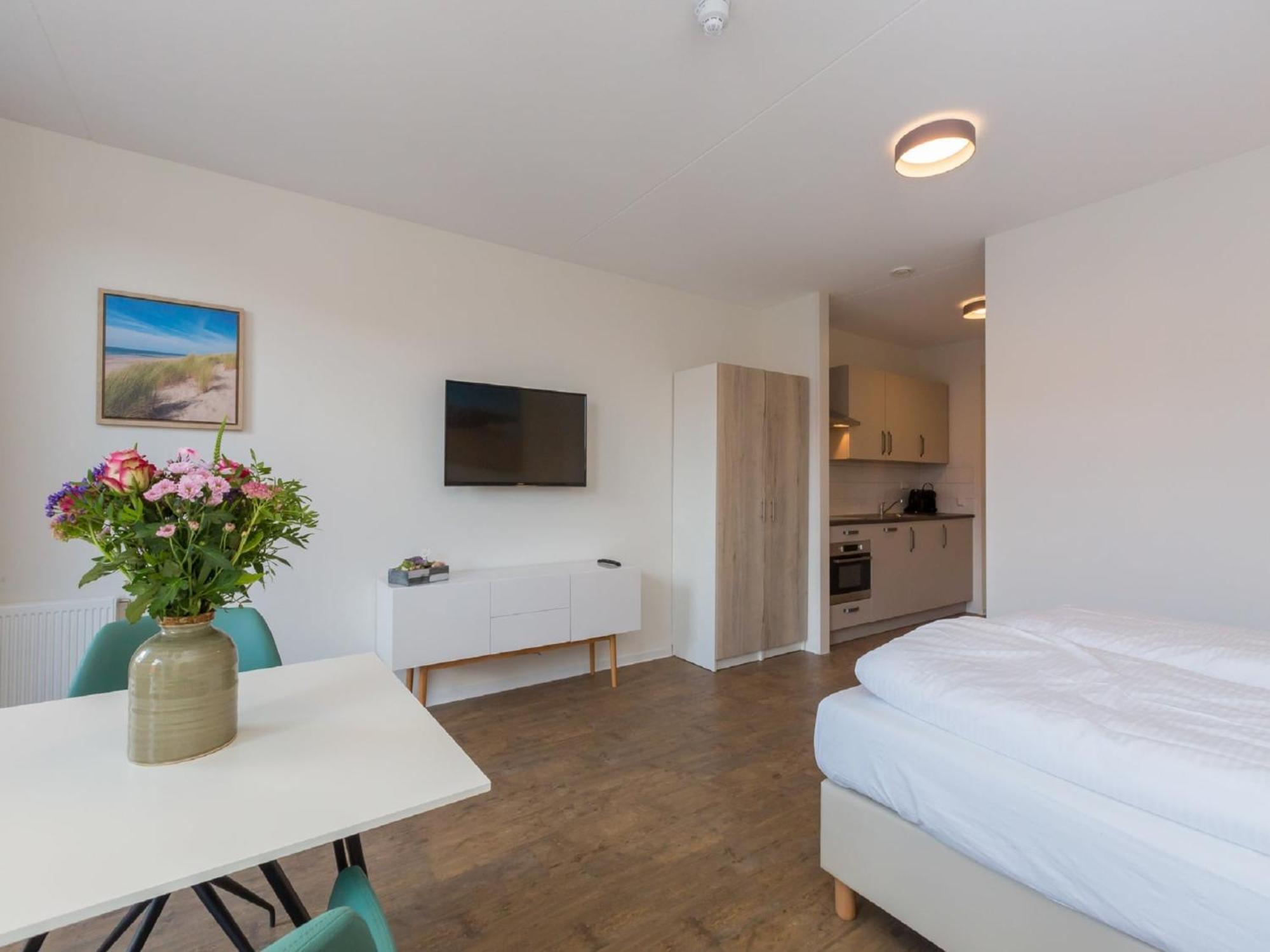 Luxurious Studio For 2 People A 1 Minute Walk From The Beach Of Zoutelande Esterno foto