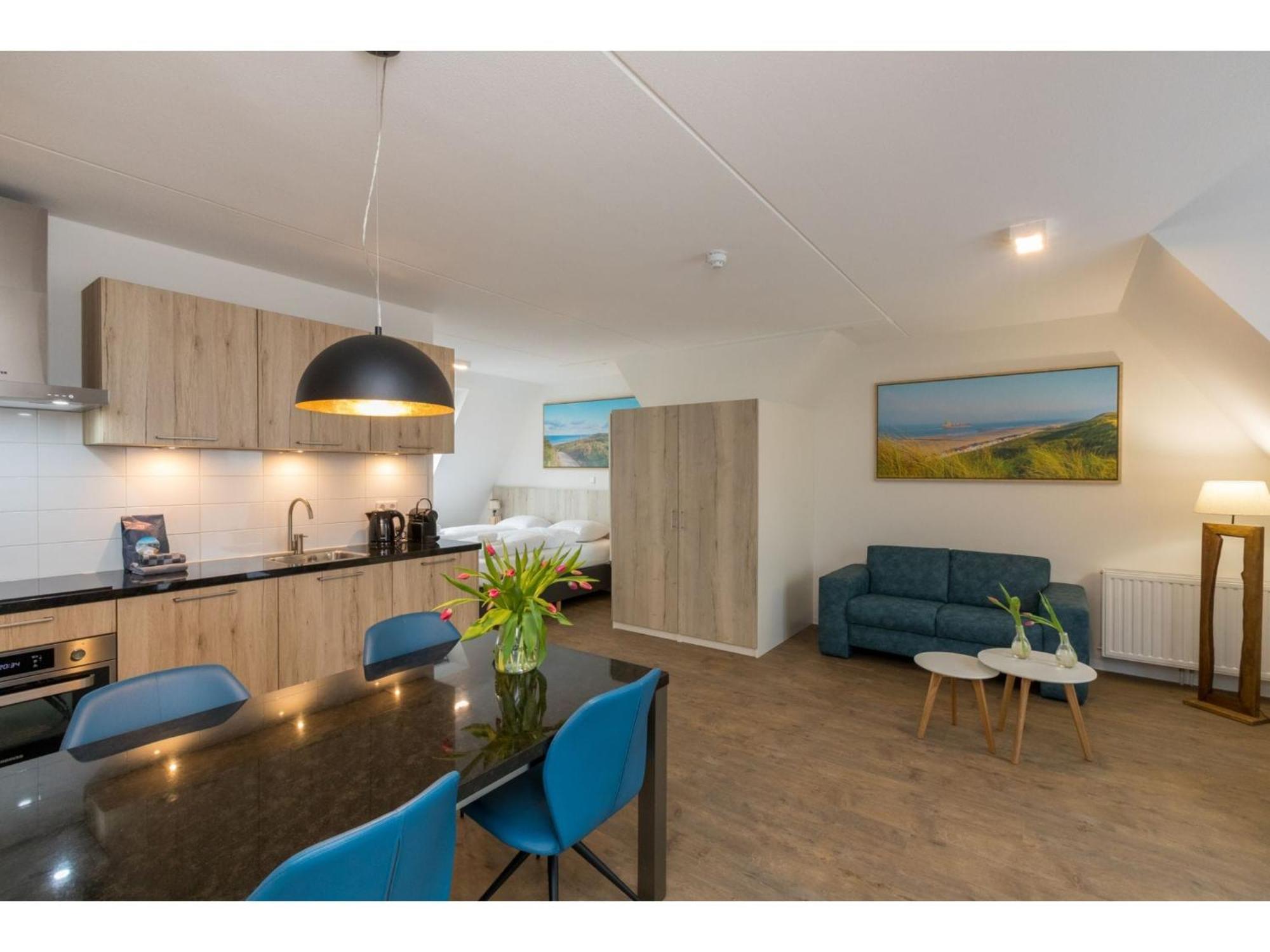 Luxurious Studio For 2 People A 1 Minute Walk From The Beach Of Zoutelande Esterno foto